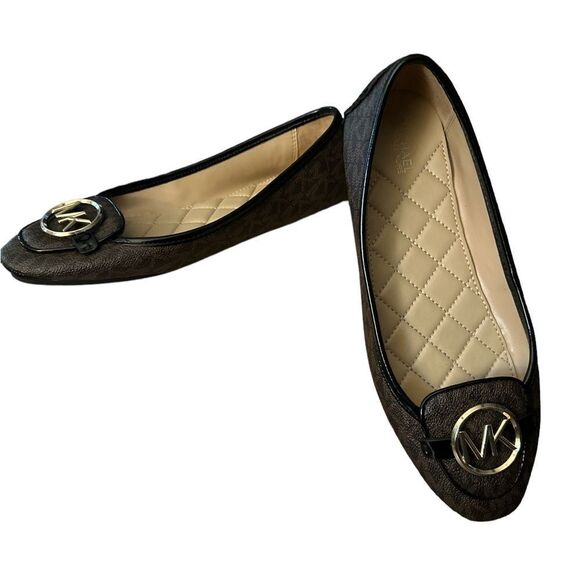 NWT-Michael Kors Lilly moc with mini MK logo - Picture 1 of 7